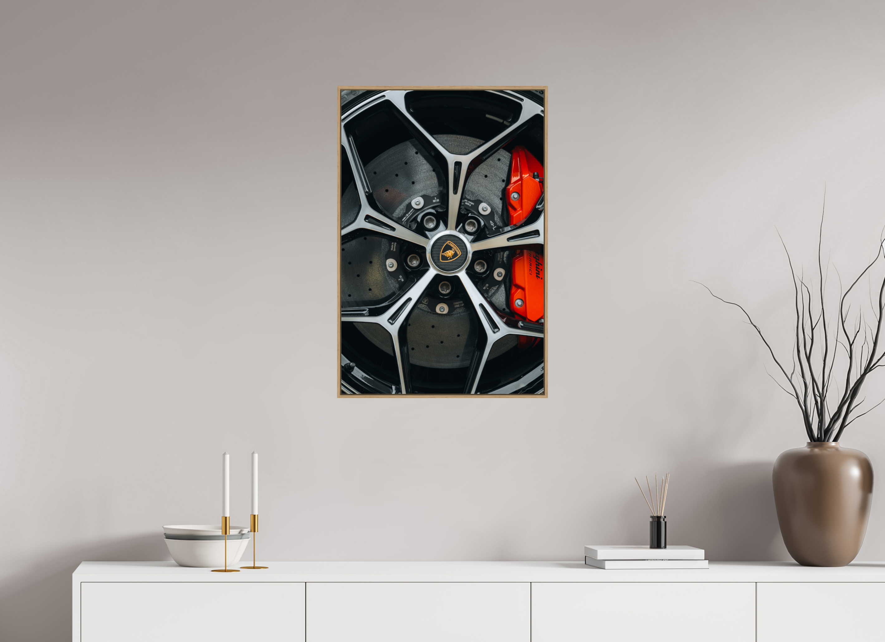50 x 75 cm, Tirage sous Plexiglas encadré Lamborghini – Détail de jante