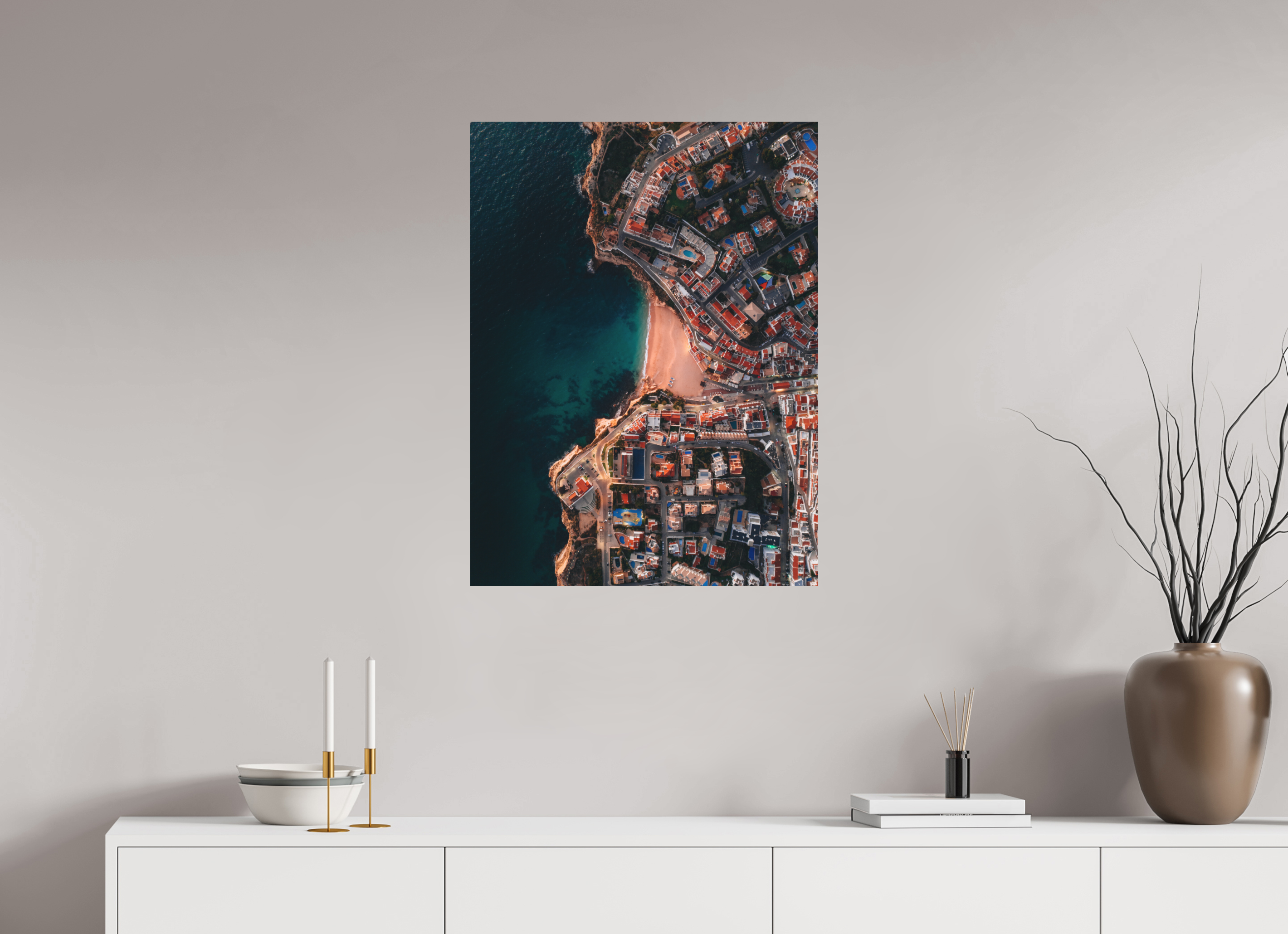 60 x 80 cm, Tirage Fine Art Premium + Albufeira au Crépuscule – Vue Aérienne