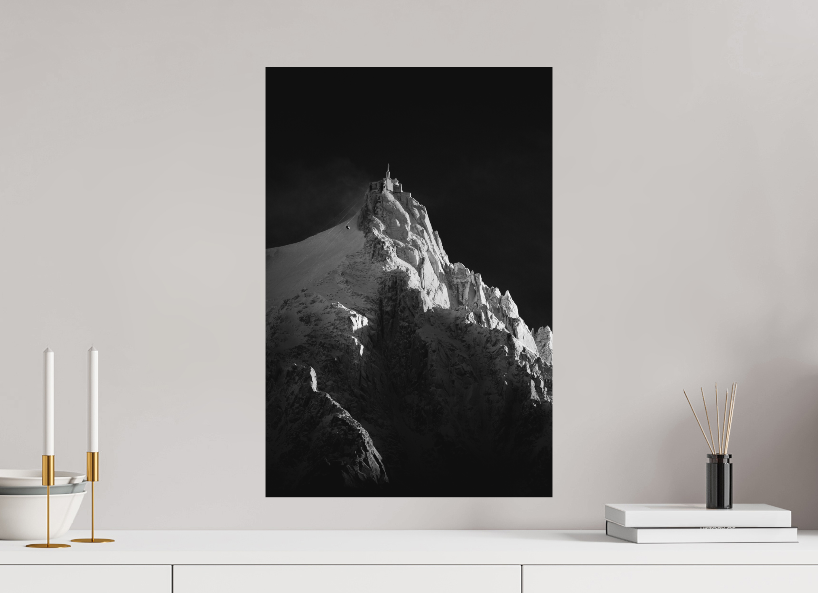 40 x 60 cm, Tirage Fine Art Premium + Aiguille du Midi Contrastée – Noir et Blanc