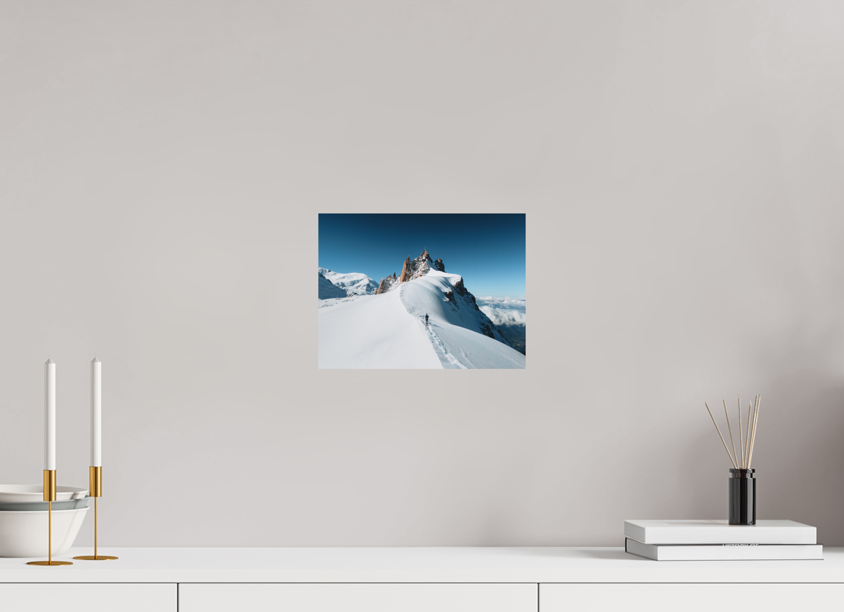 28 x 21 cm, Tirage Fine Art (Papier Mat) Équilibre au sommet – Aiguille du Midi