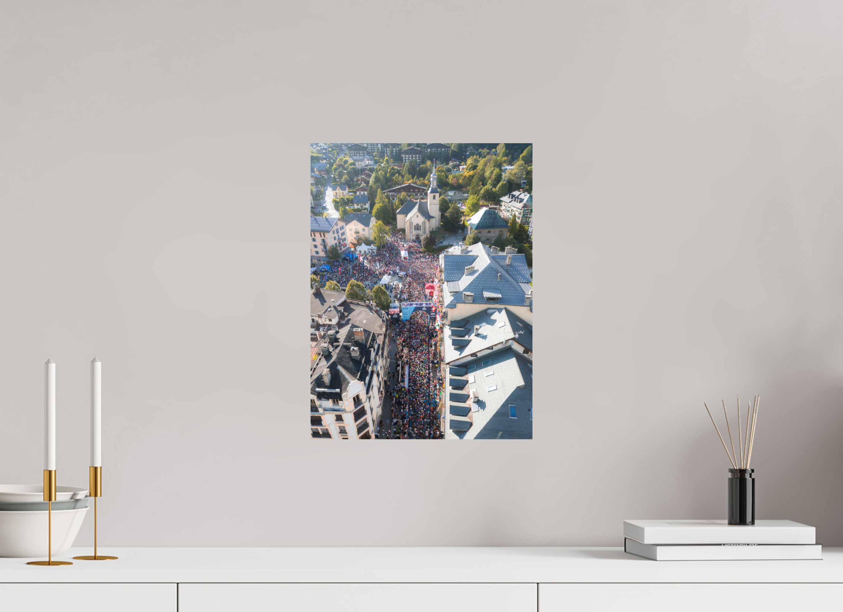 30 x 40 cm, Tirage Fine Art Premium Lancement des Champions – UTMB Mont-Blanc en action