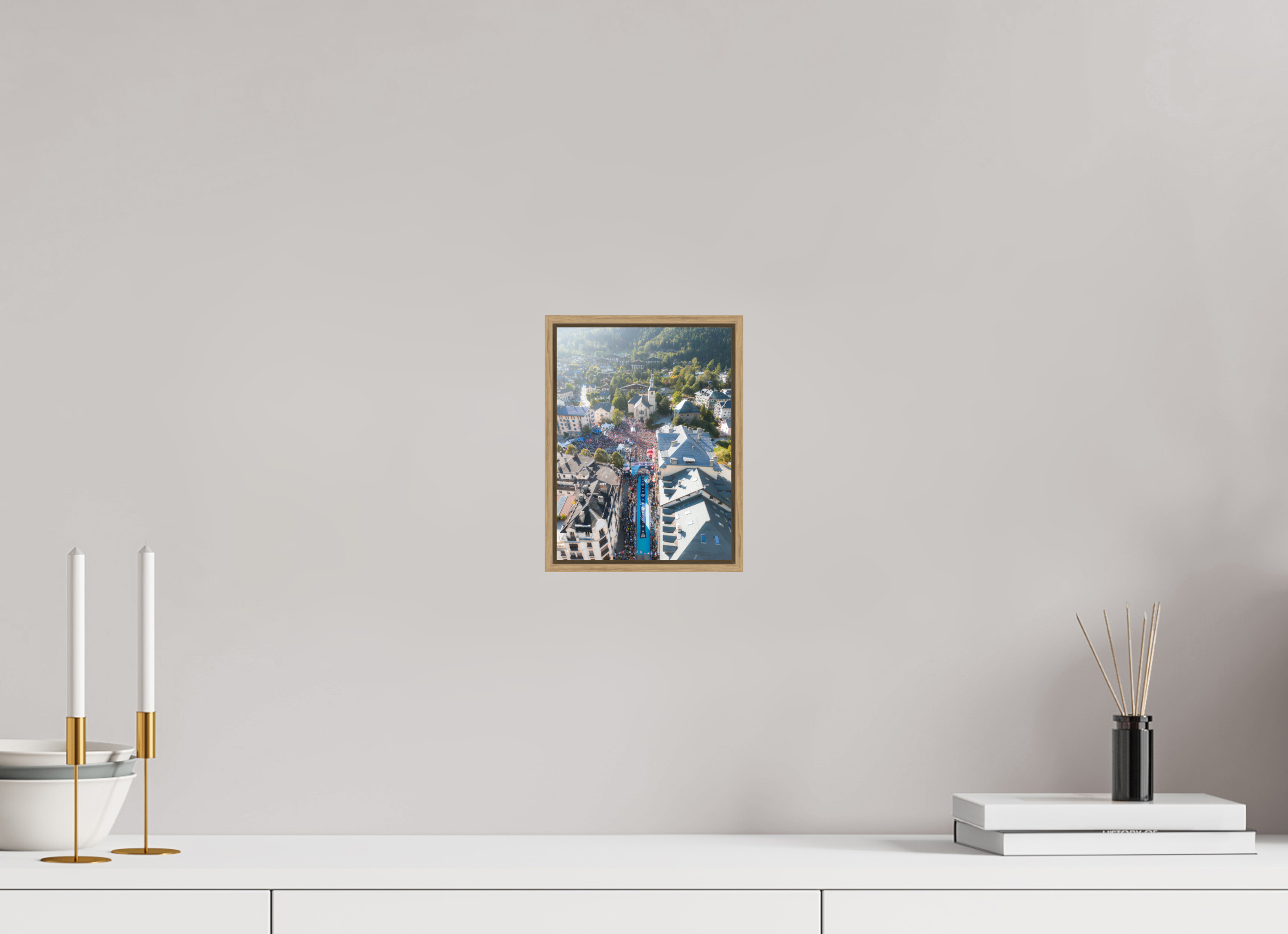 15 x 20 cm, Tirage sous Plexiglas encadré Vue du ciel, départ de l’UTMB