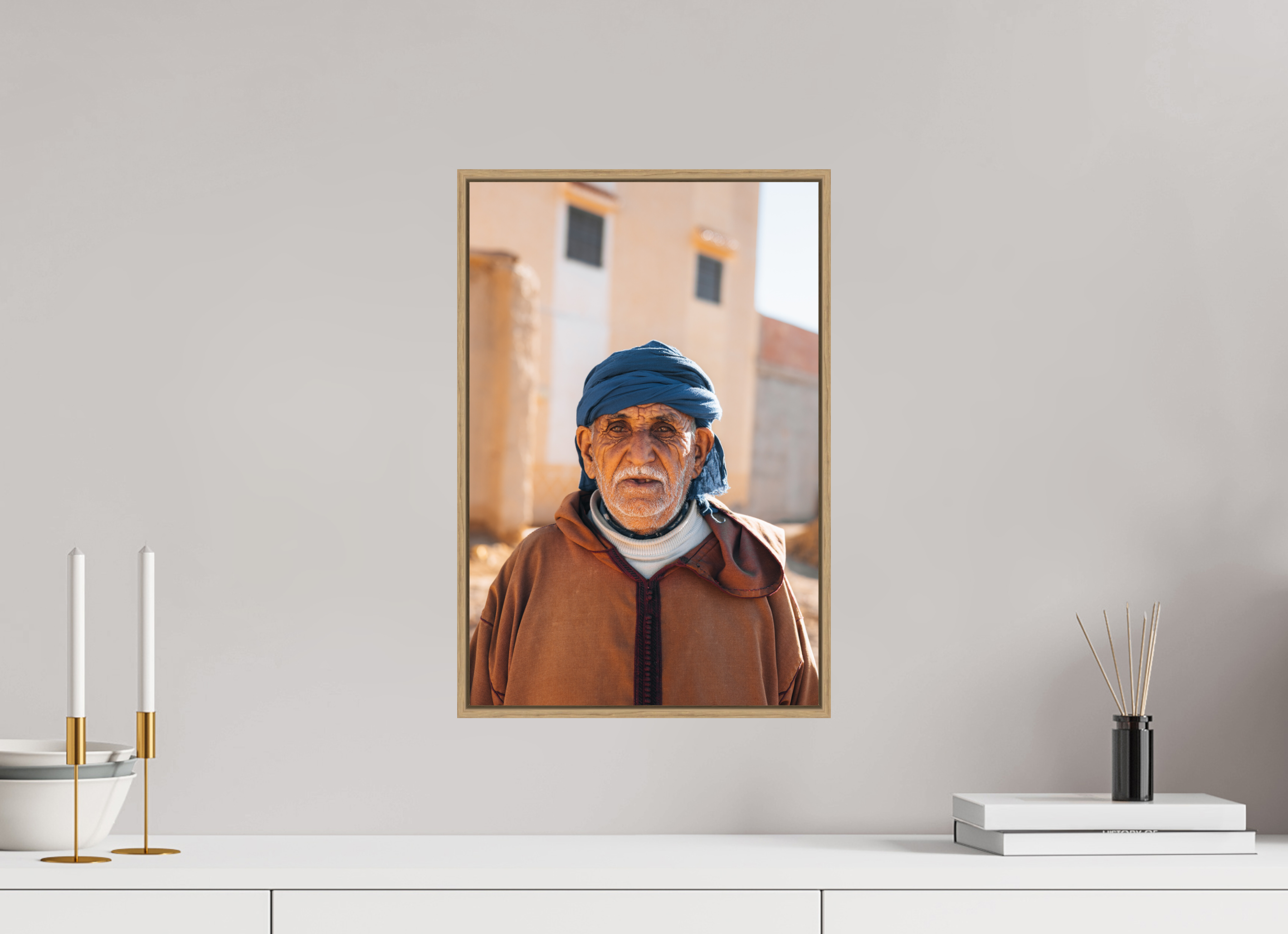 30 x 45 cm, Tirage sous Plexiglas encadré Portrait marocain – Regard intemporel