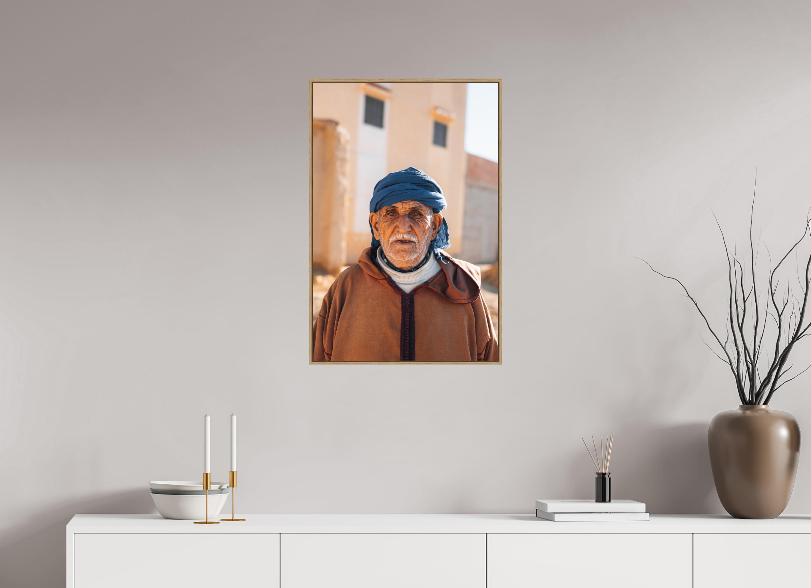 50 x 75 cm, Tirage sous Plexiglas encadré Portrait marocain – Regard intemporel