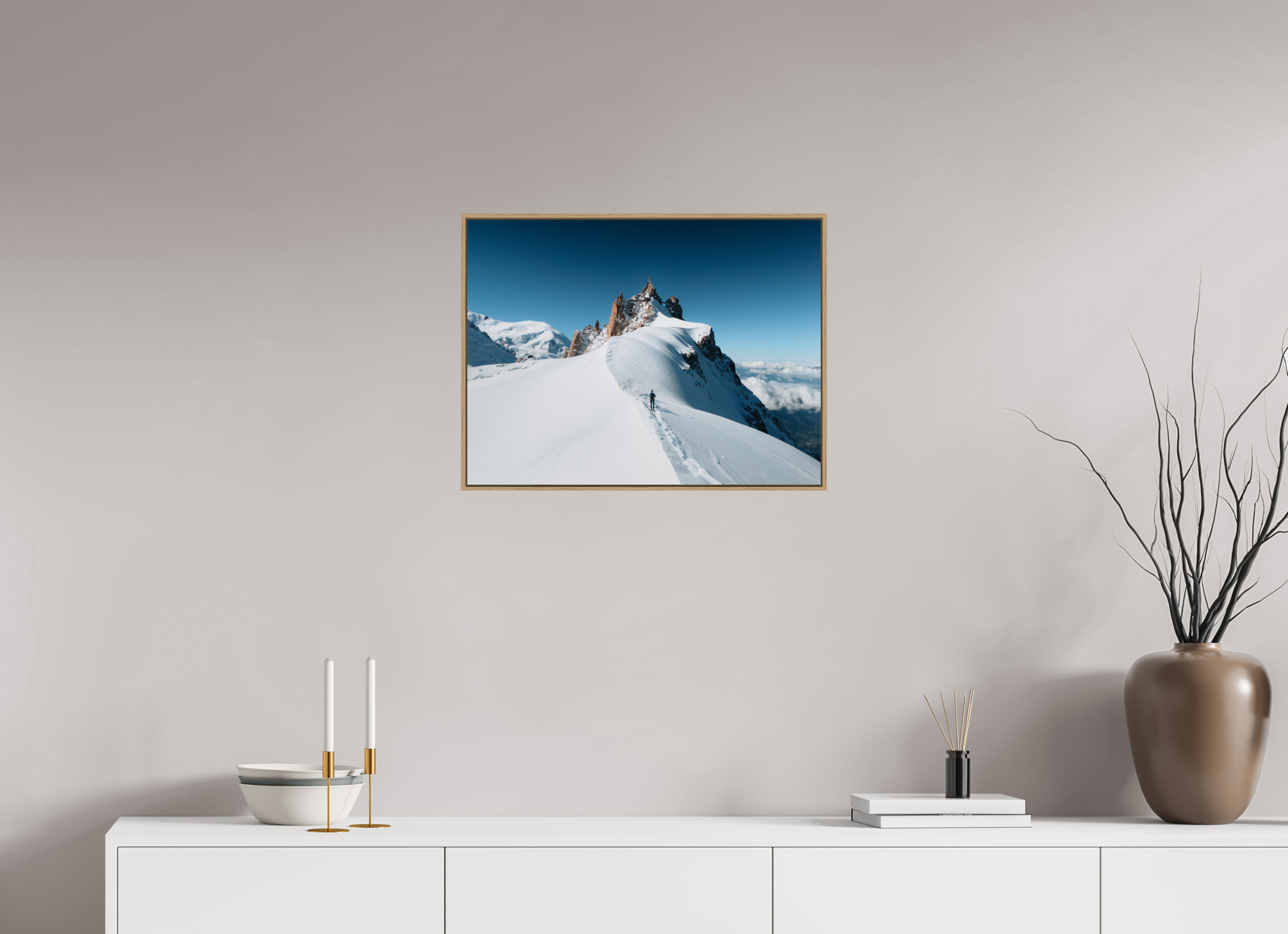 60 x 45 cm, Tirage sous Plexiglas encadré Équilibre au sommet – Aiguille du Midi