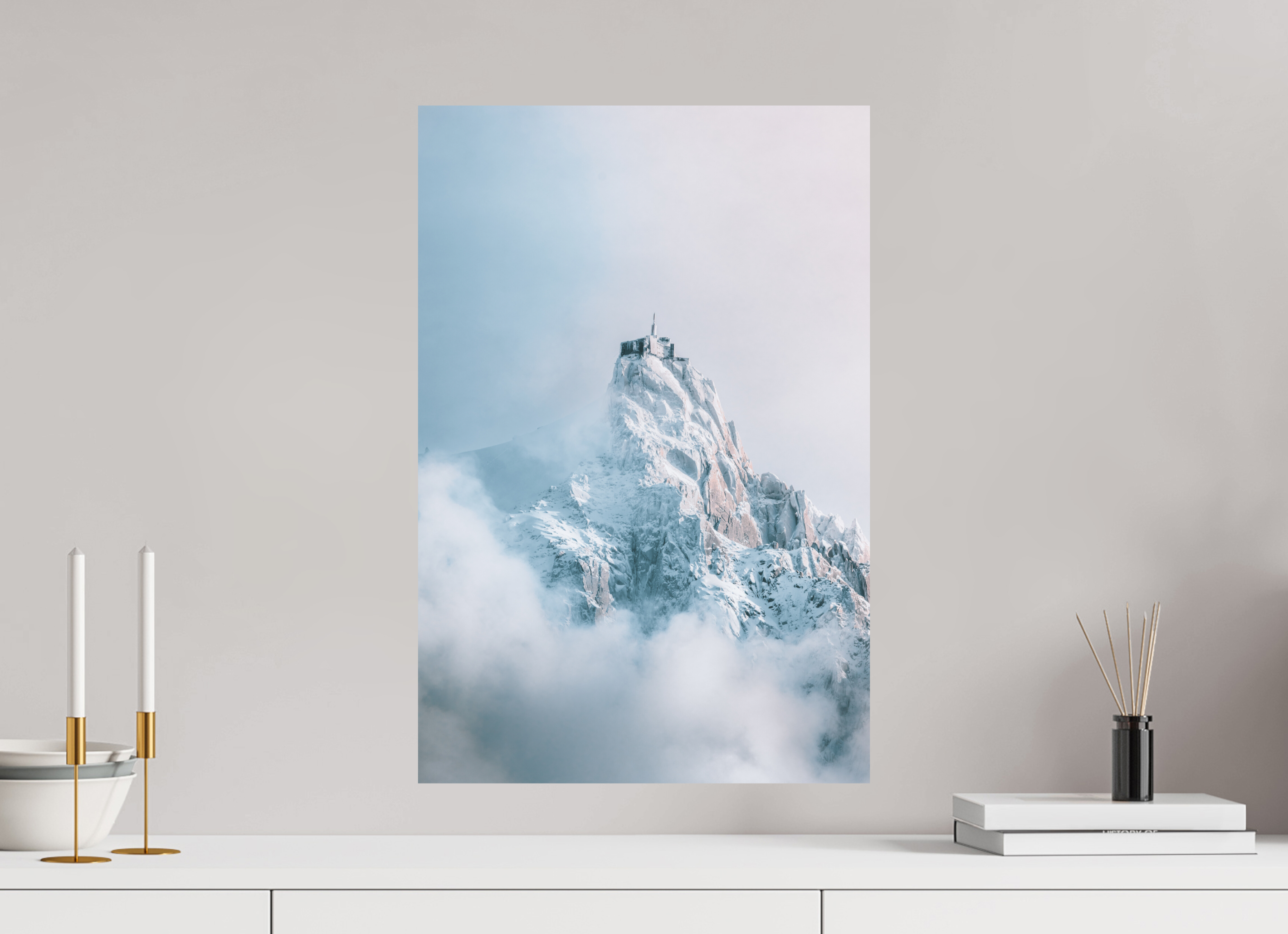 40 x 60 cm, Tirage Fine Art (Papier Mat) Aiguille du Midi au réveil hivernal