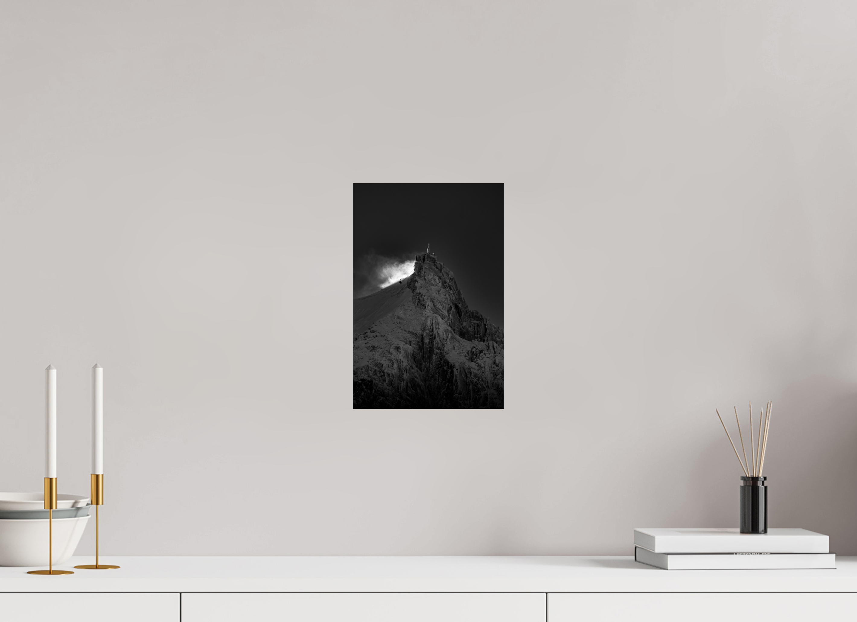 20 x 30 cm, Tirage Fine Art Premium Aiguille du Midi – Neige tourbillonnante au soleil