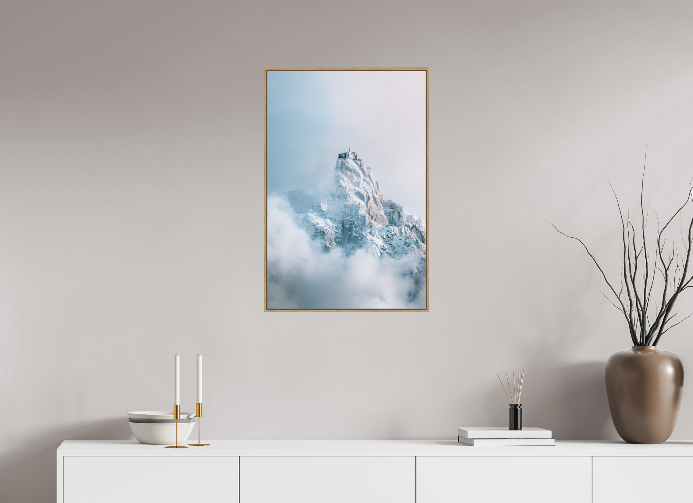 50 x 75 cm, Tirage sous Plexiglas encadré Aiguille du Midi au réveil hivernal