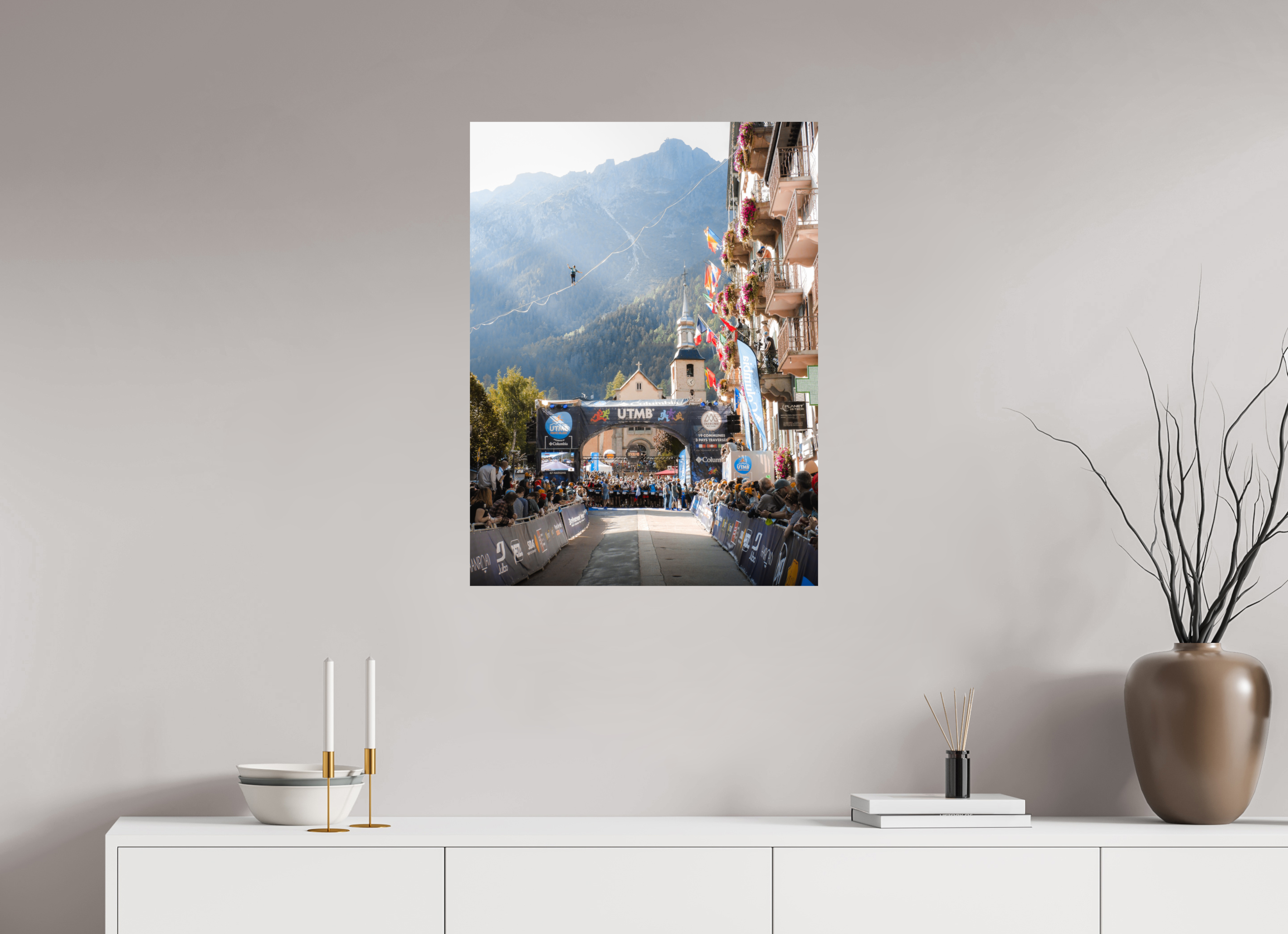 60 x 80 cm, Tirage Fine Art Premium Instant Suspendu – Départ de l’UTMB