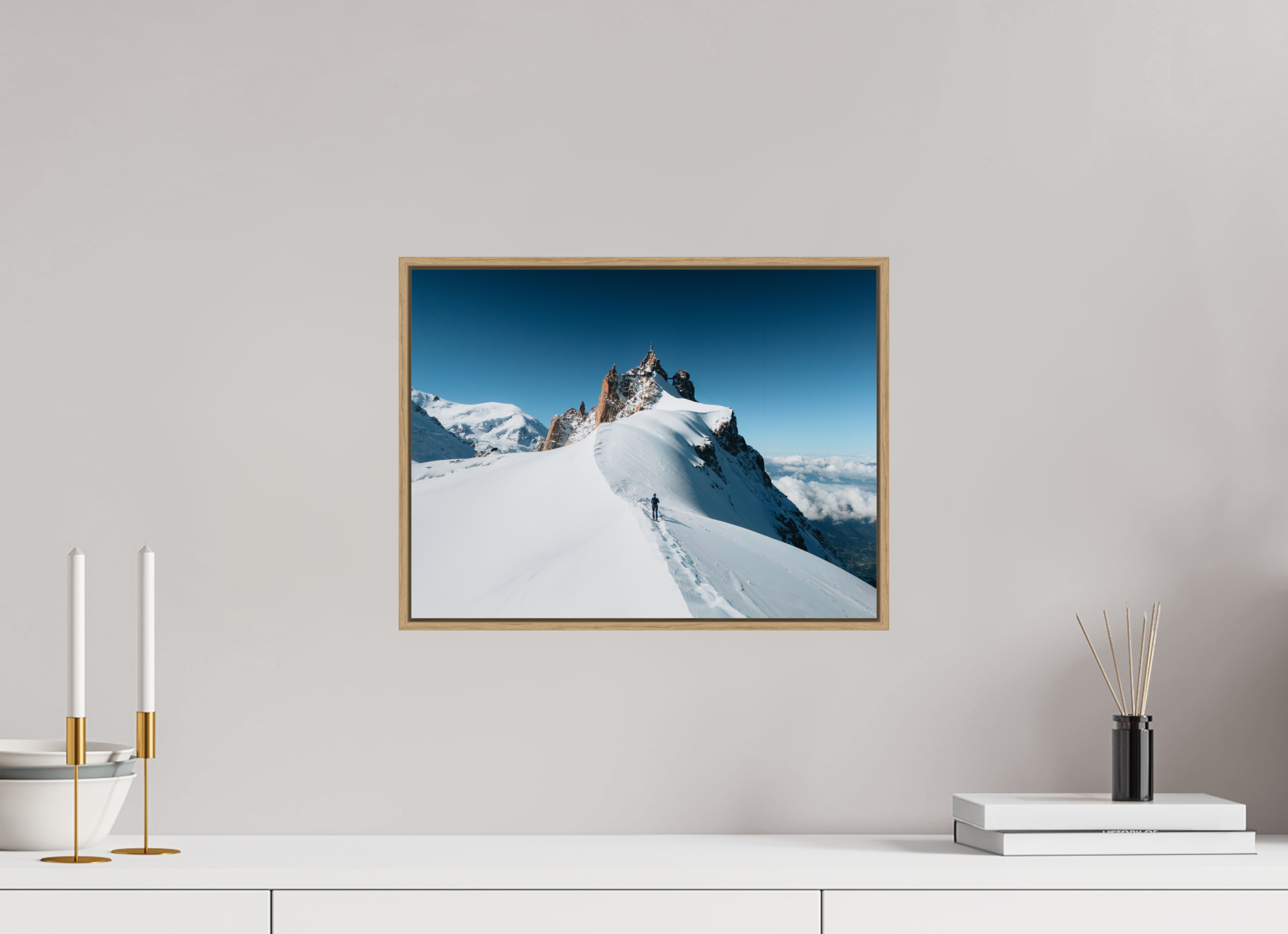 40 x 30 cm, Tirage sous Plexiglas encadré Équilibre au sommet – Aiguille du Midi