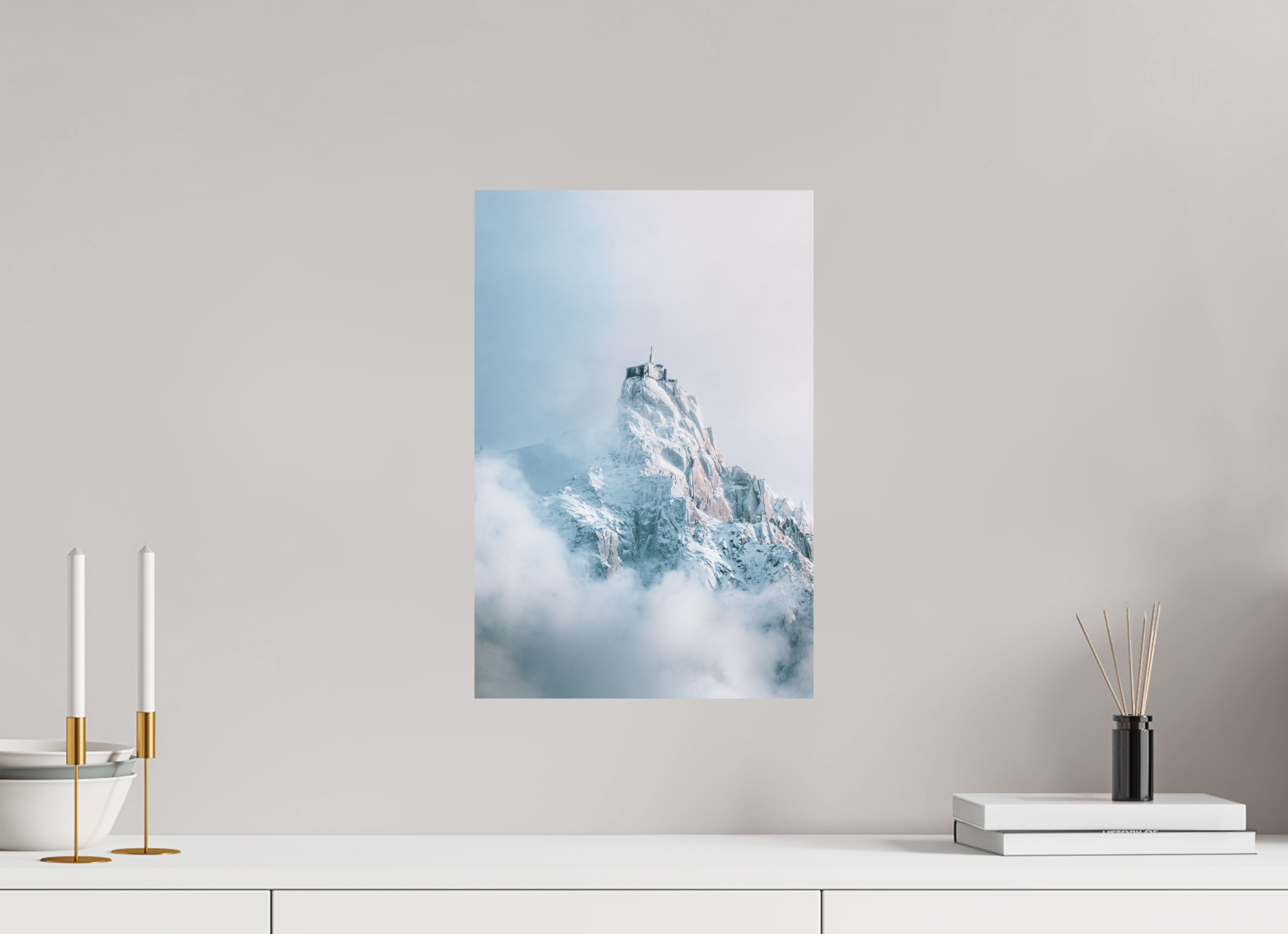 30 x 45 cm, Tirage Fine Art (Papier Mat) Aiguille du Midi au réveil hivernal