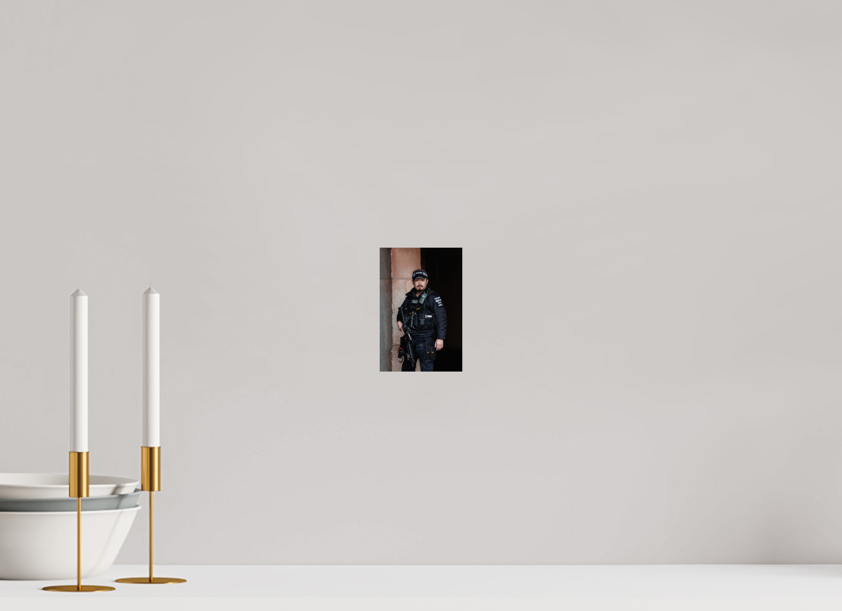 10 x 15 cm, Tirage Fine Art Premium Vigilance moderne – Police militaire