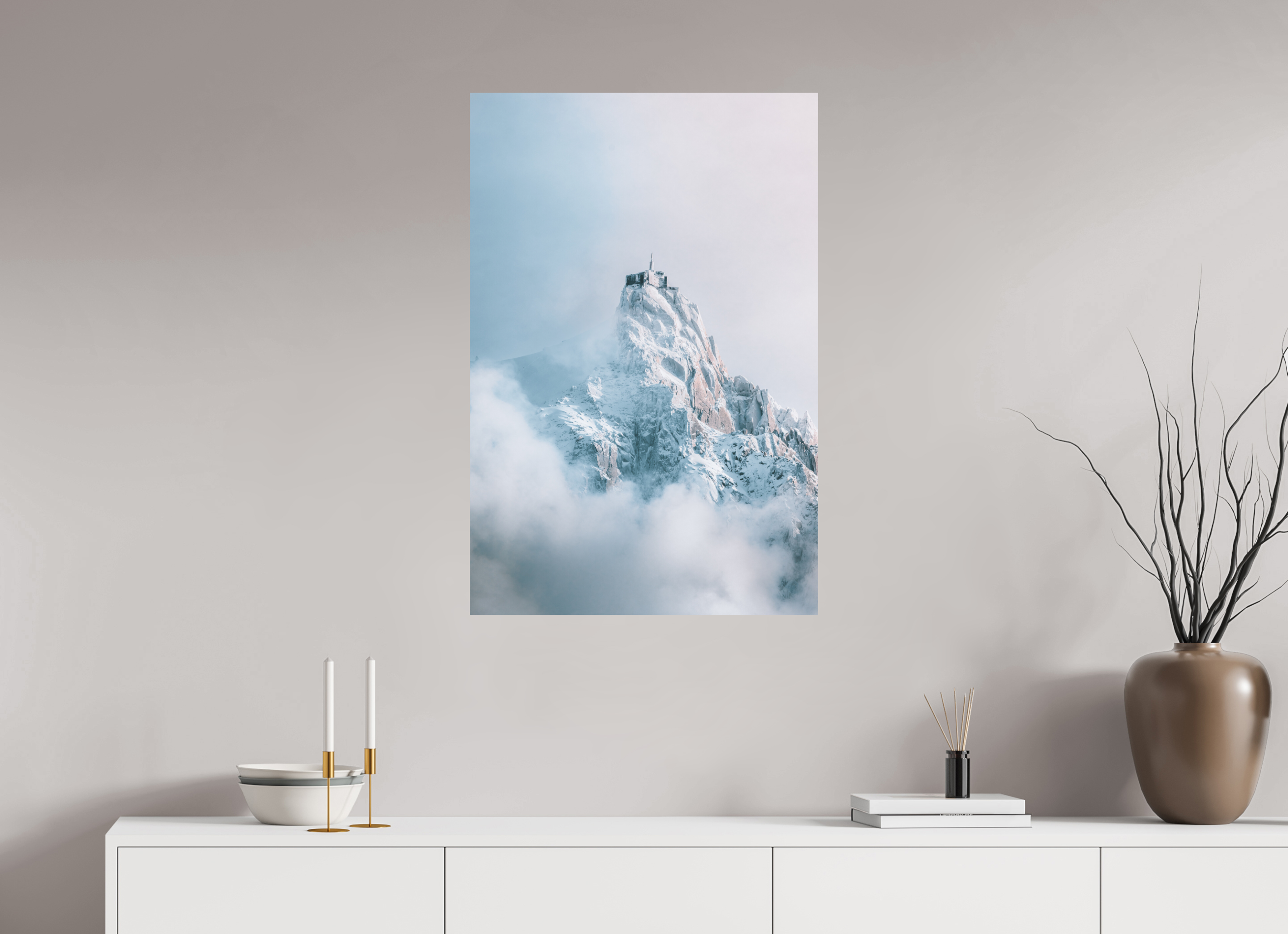 60 x 90 cm, Tirage Fine Art (Papier Mat) Aiguille du Midi au réveil hivernal