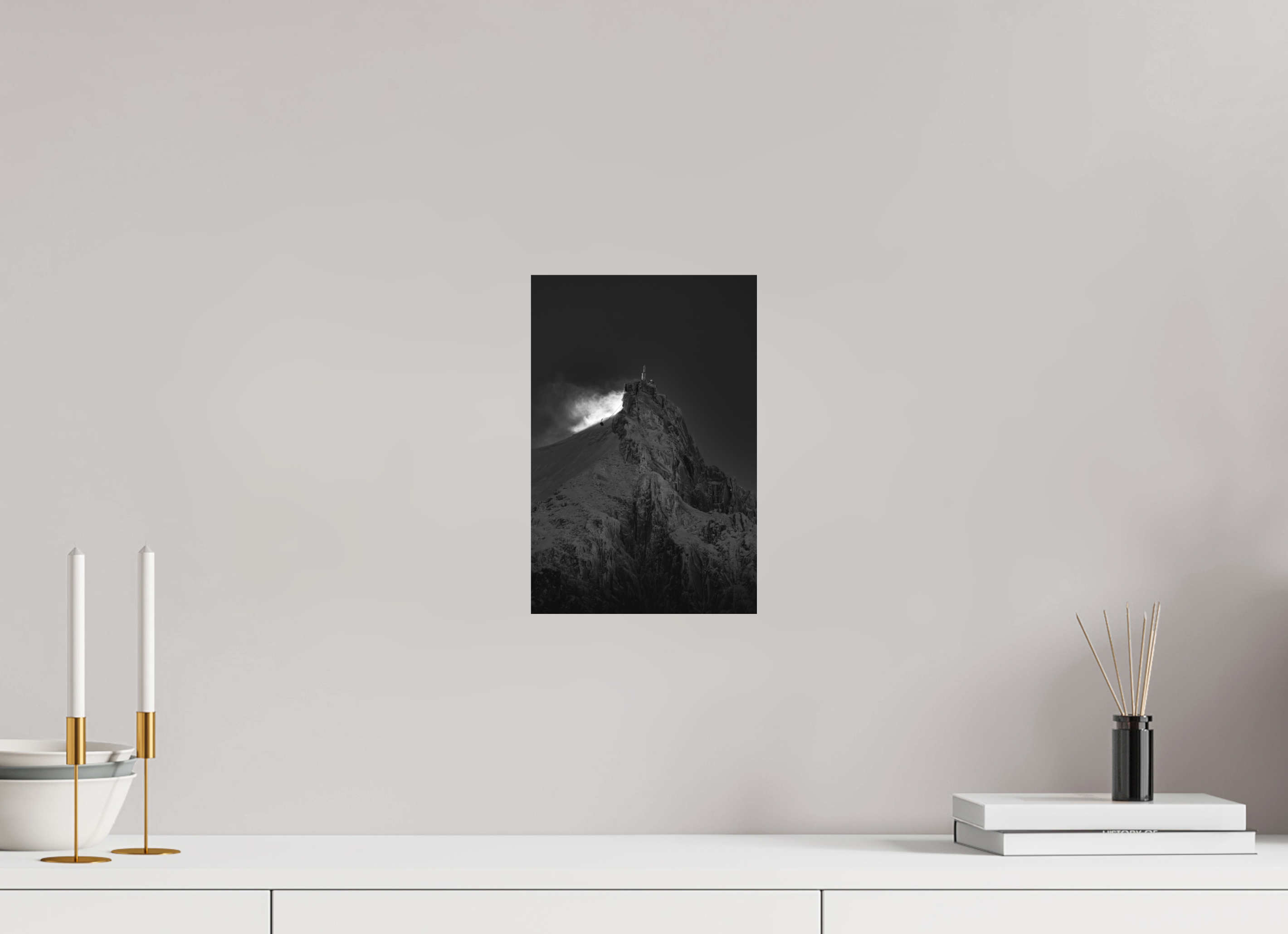 20 x 30 cm, Tirage Fine Art (Papier Mat) Aiguille du Midi – Neige tourbillonnante au soleil