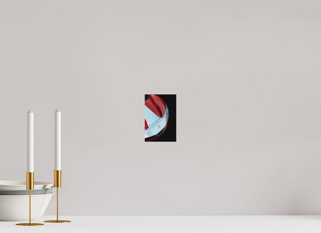 10 x 15 cm, Tirage Fine Art (Papier Mat) Ferrari SF90 Rouge et Blanche – Vue Avant Gauche