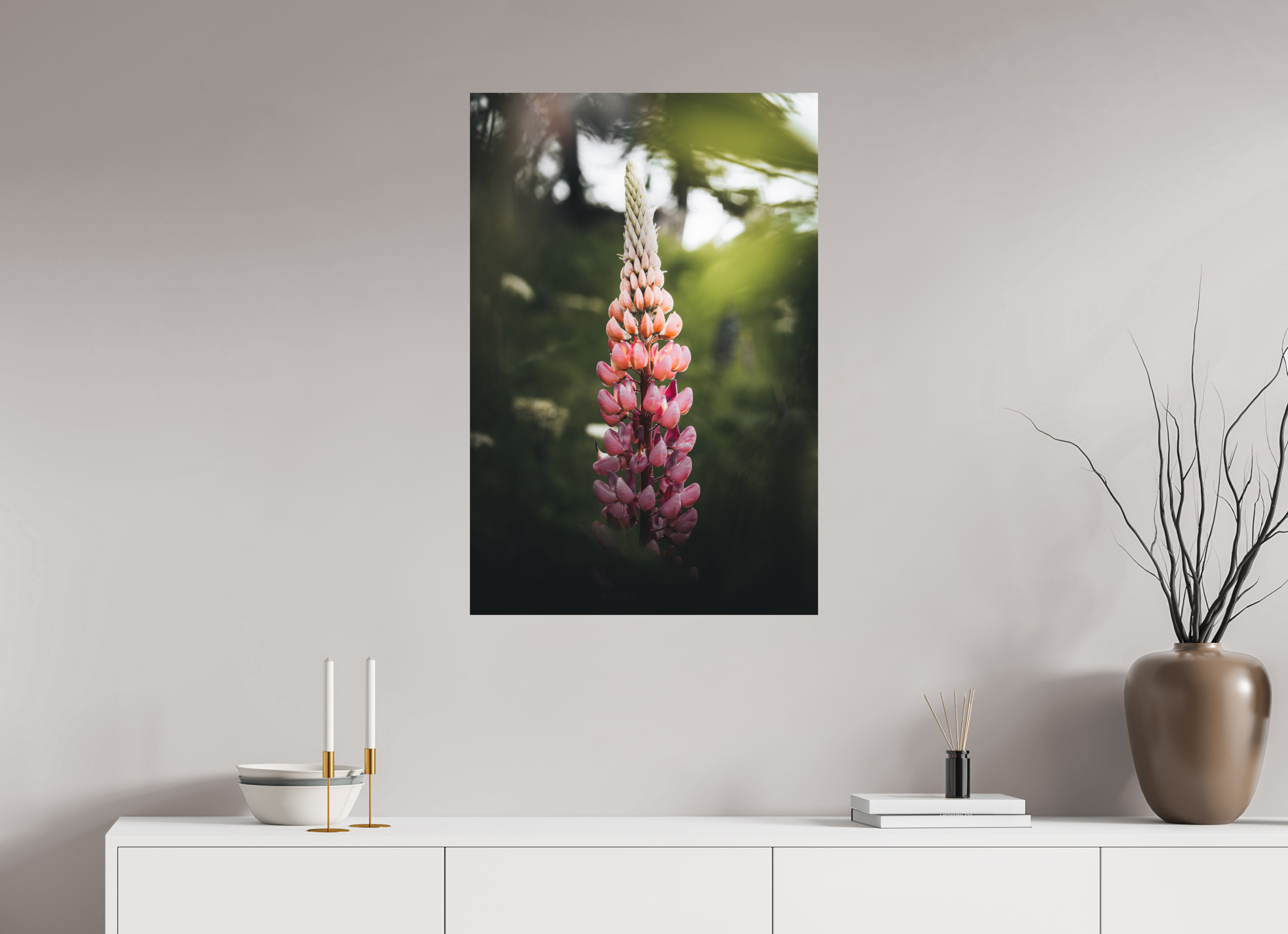 60 x 90 cm, Tirage Fine Art (Papier Mat) Lupin rose au soleil du matin