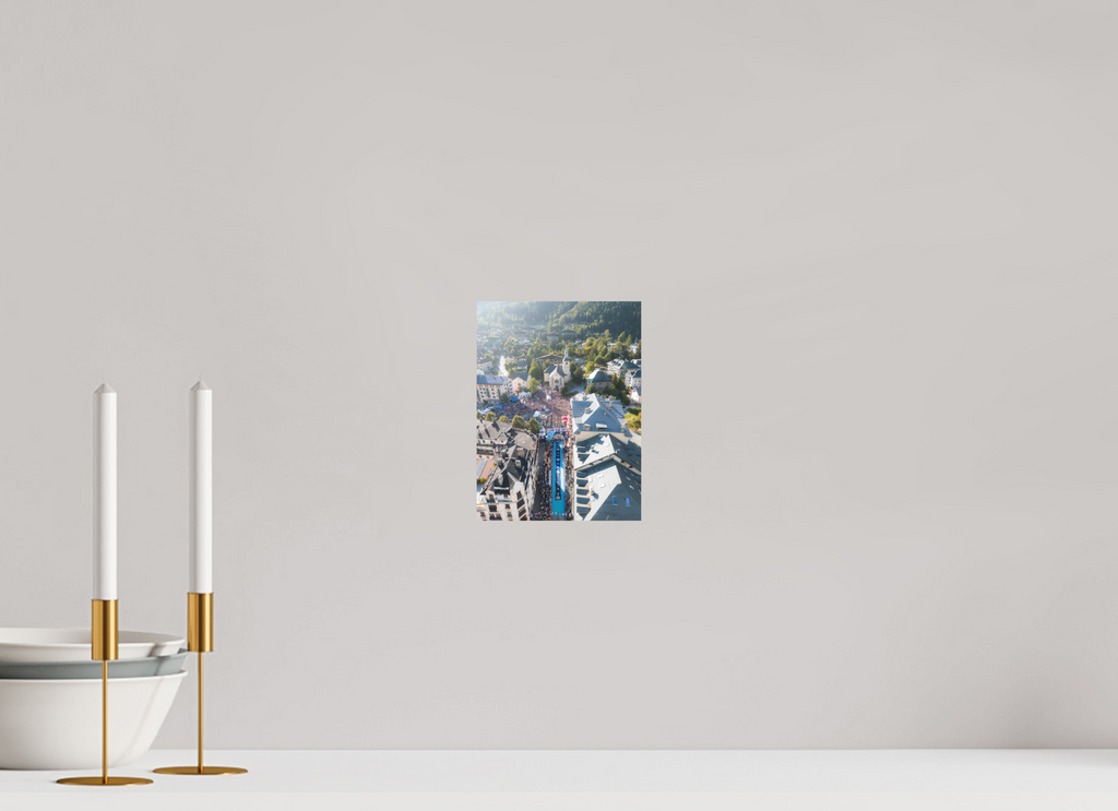 15 x 20 cm, Tirage Fine Art (Papier Mat) Vue du ciel, départ de l’UTMB