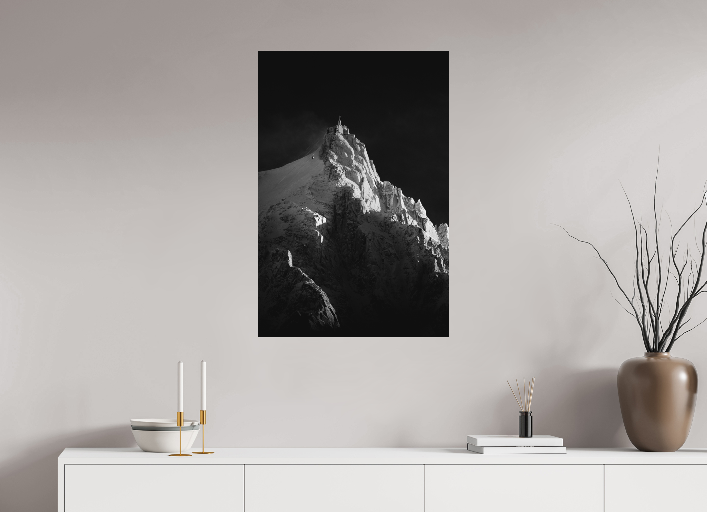 60 x 90 cm, Tirage Fine Art Premium + Aiguille du Midi Contrastée – Noir et Blanc
