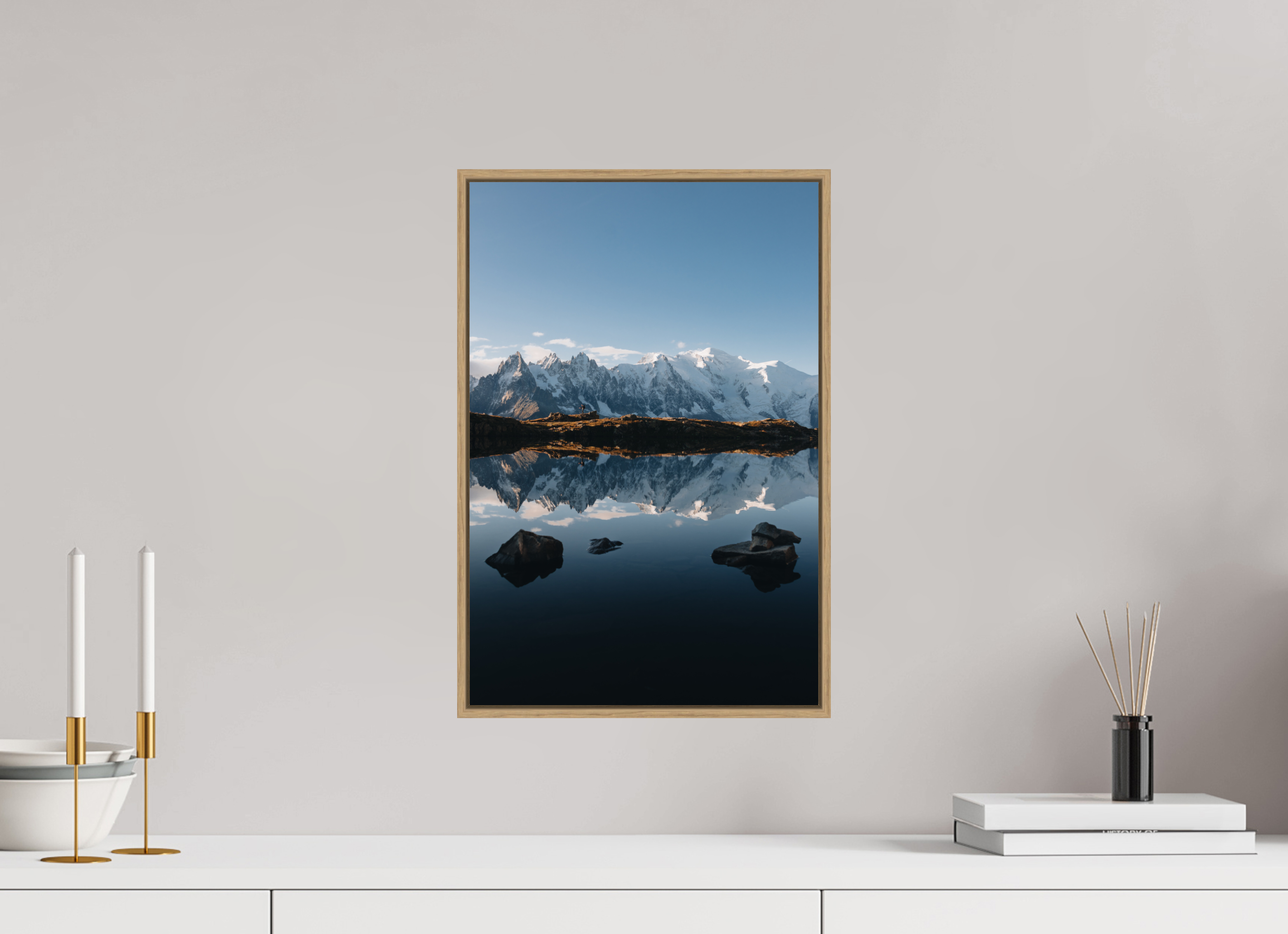 30 x 45 cm, Tirage sous Plexiglas encadré Mont-Blanc en miroir sur le lac des Cheserys