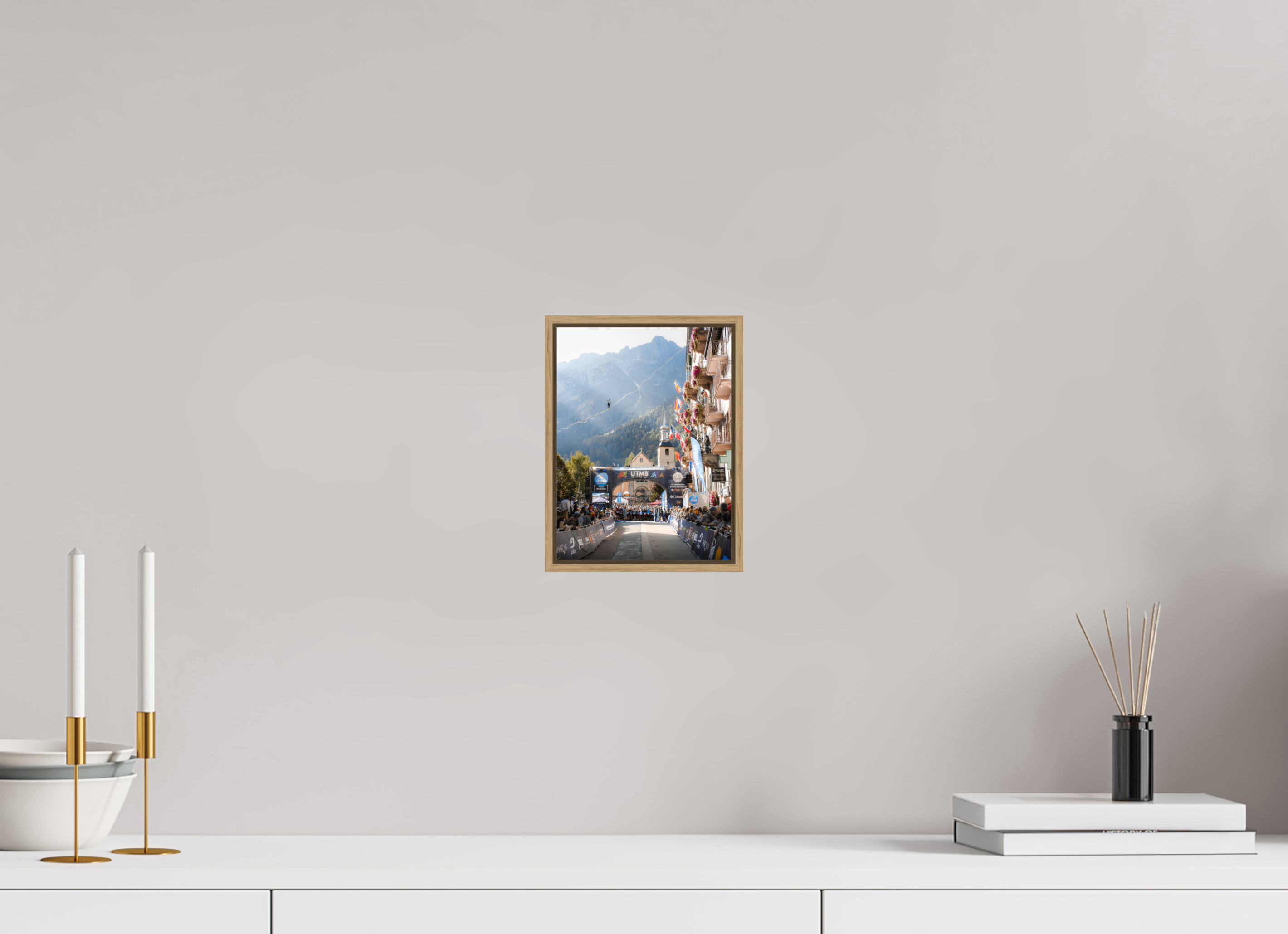 15 x 20 cm, Tirage sous Plexiglas encadré Instant Suspendu – Départ de l’UTMB