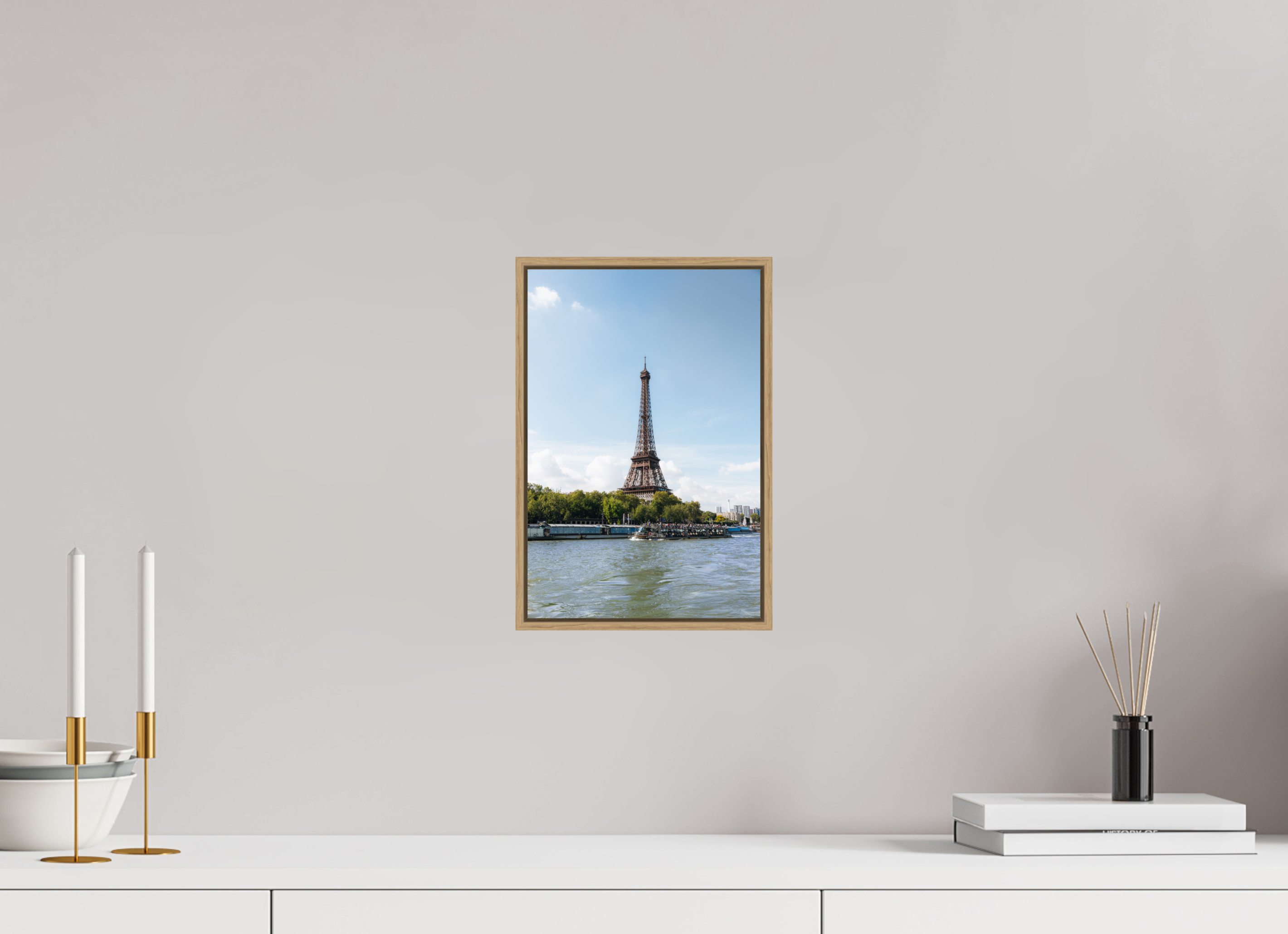 20 x 30 cm, Tirage sous Plexiglas encadré Tour Eiffel – Reflets sur la Seine